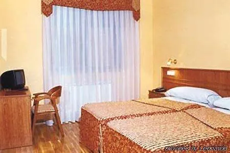 Alda Estacion 2* Οβιέδο