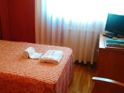 Hotell Alda Estacion 2*