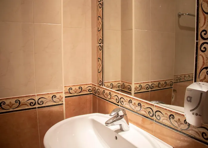 Hotel Alda Estación 2*